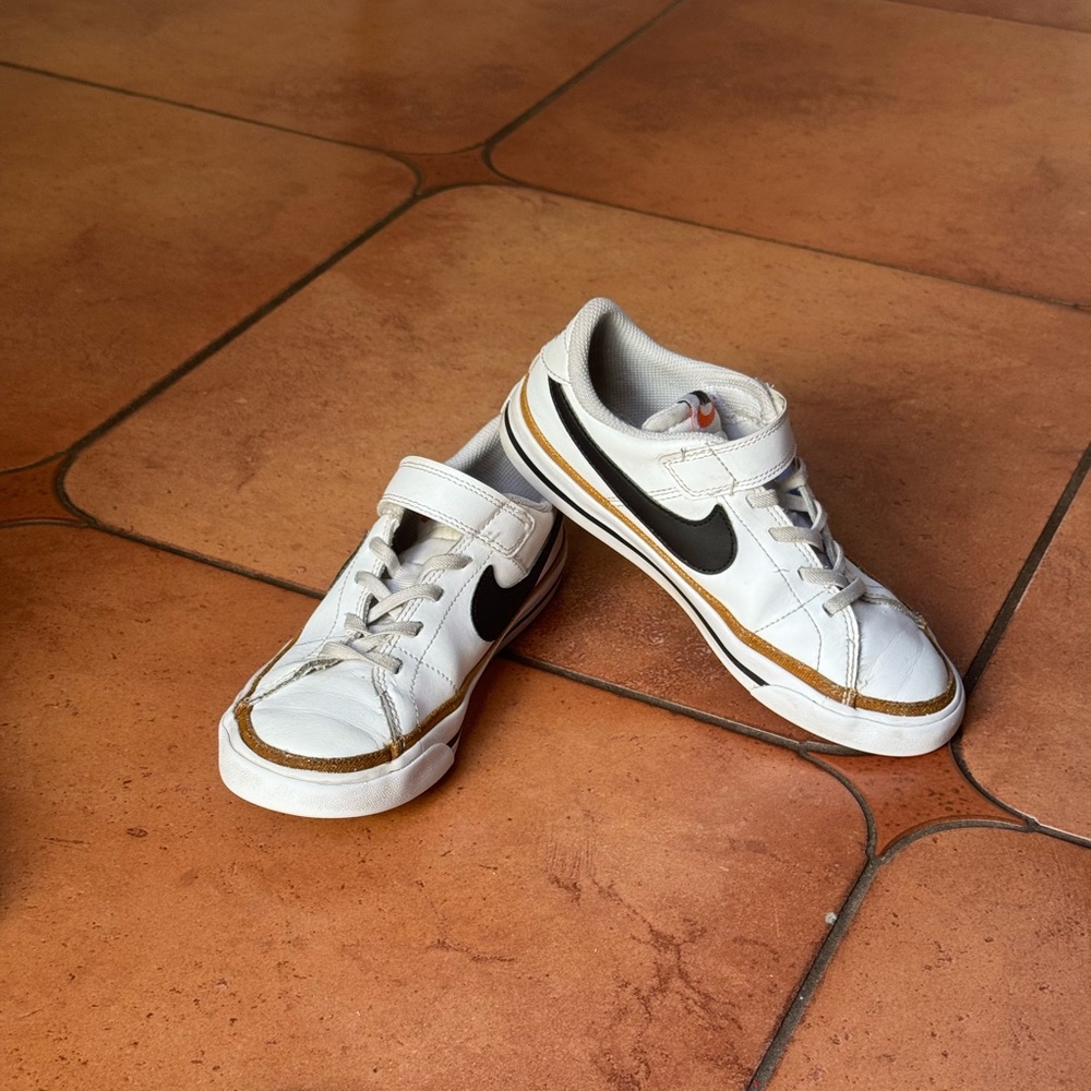 Nike court legacy youth - Kids White and Black Sneakers
